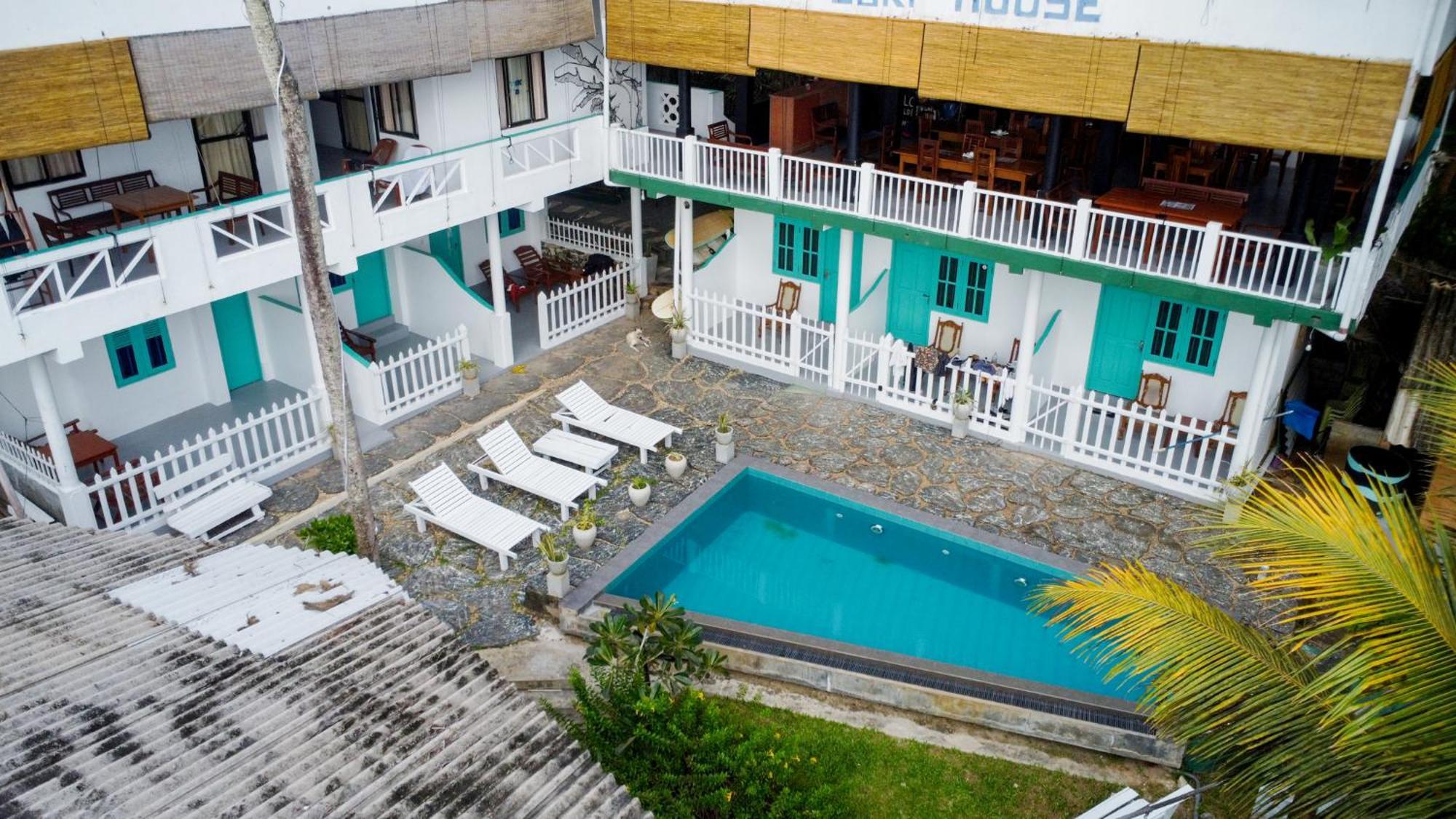 Bed and Breakfast Asanka Surf House & Resturant Midigama East Esterno foto